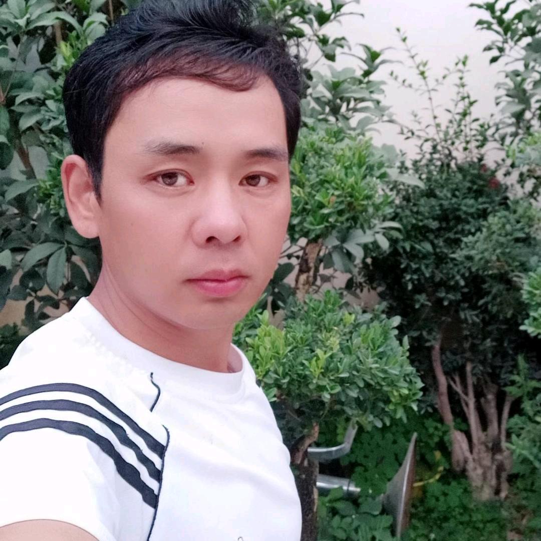 🐉🐉小哥