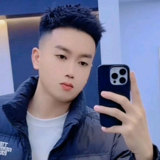 打败我的从来不是生活，而是生活费