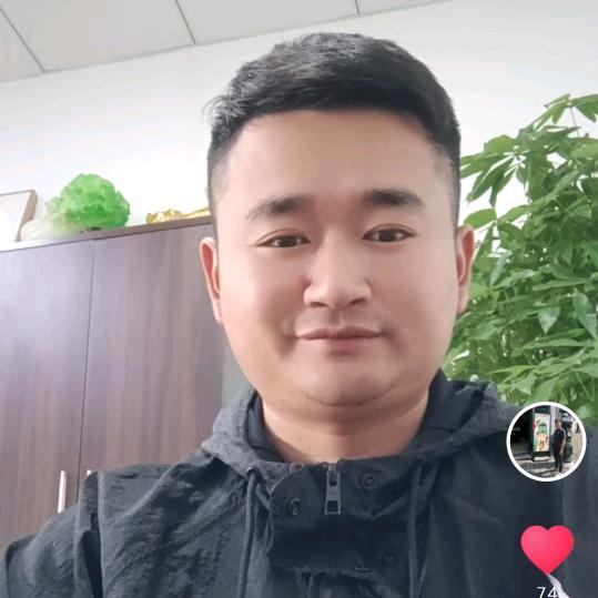 鉏勋黄沙水泥，地面，地暖找平，砌墙。
