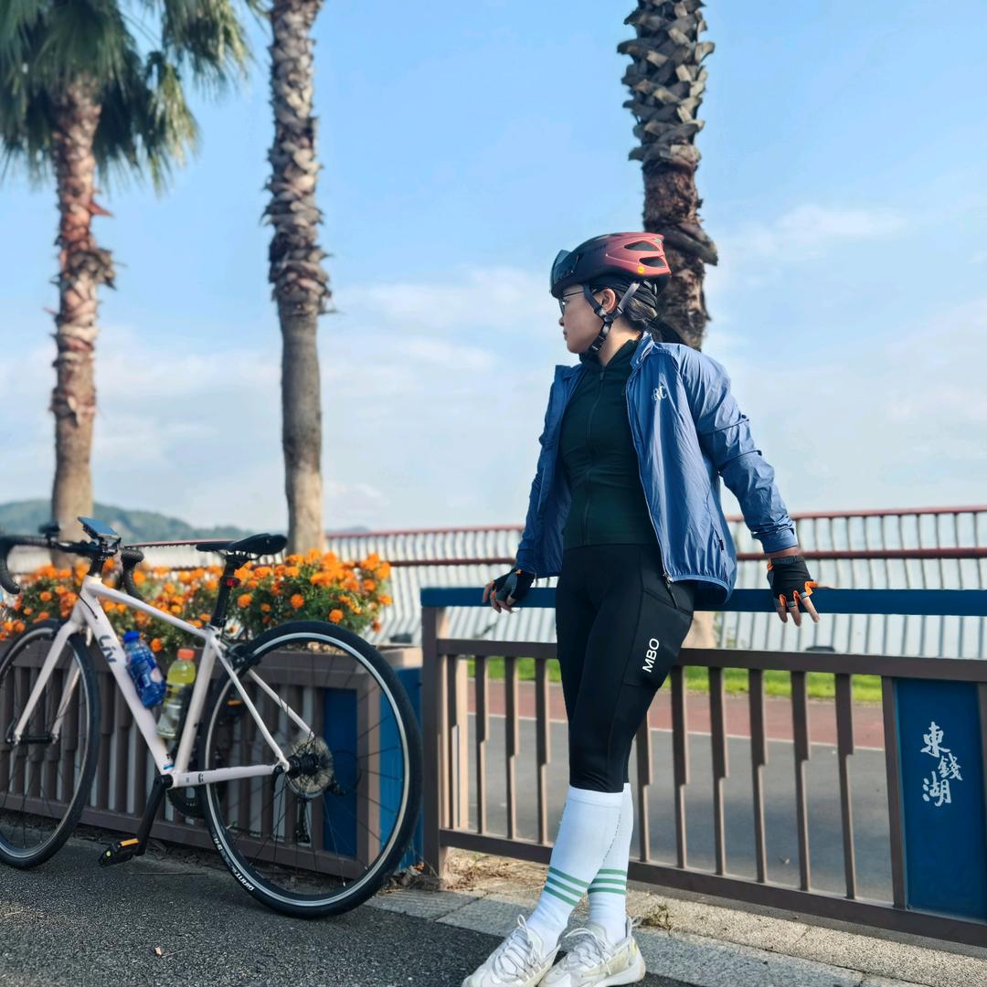 红彤彤的彤彤姐