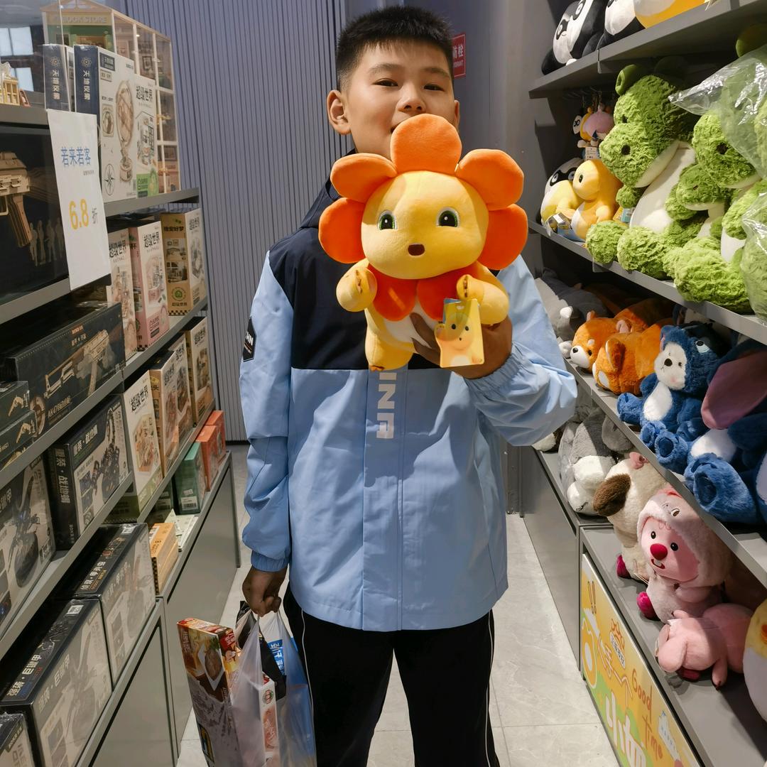 峻宇小盆友