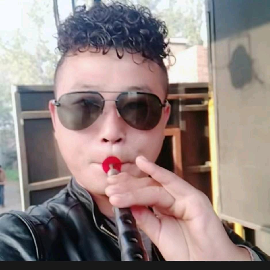 王利楠演艺唢呐班欢迎你的光临