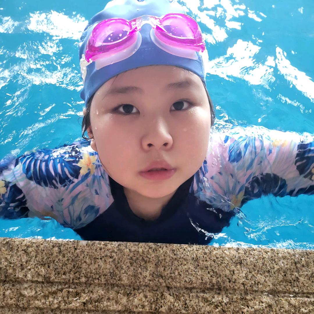 其实我是个演员。