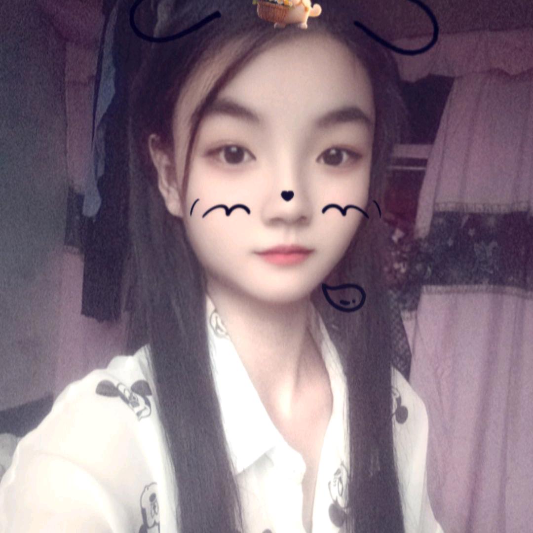 超乖的小财迷👧🏻✨：）