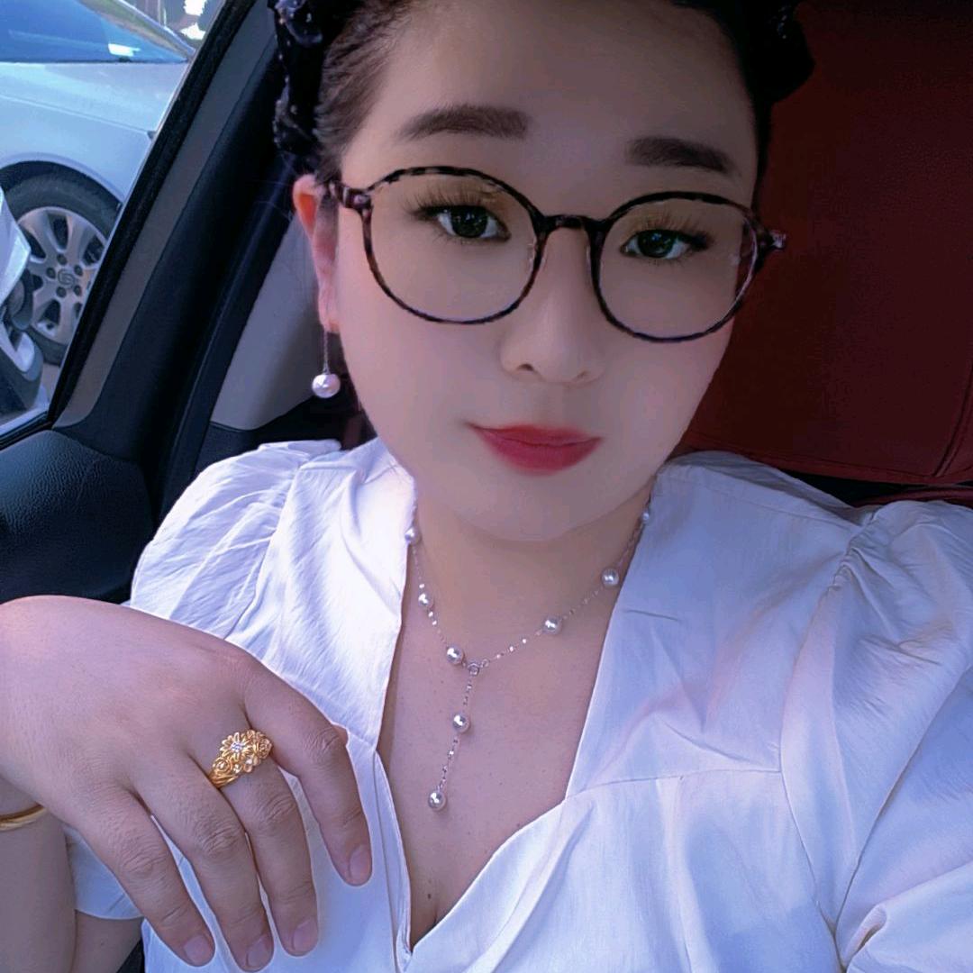 ღ(๑╯㞮孞╰๑ღ 🍭CHU  XIN