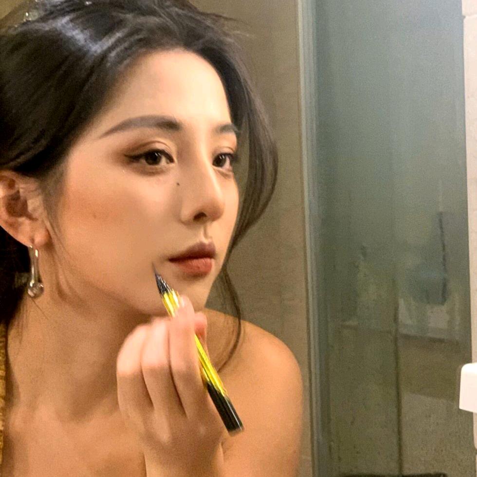 搞个榴莲吃吃ye