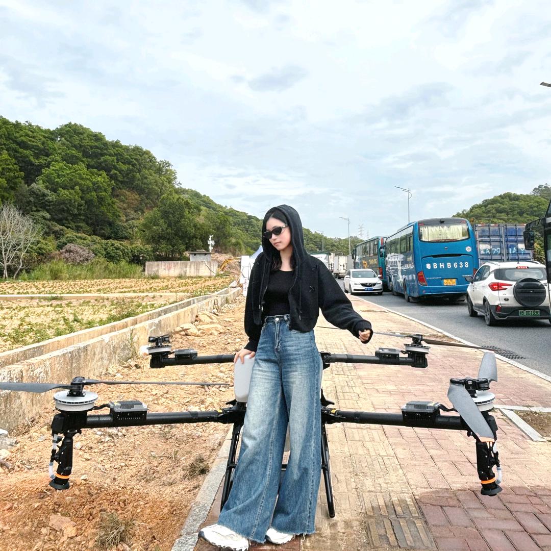 全球鹰无人机-小关