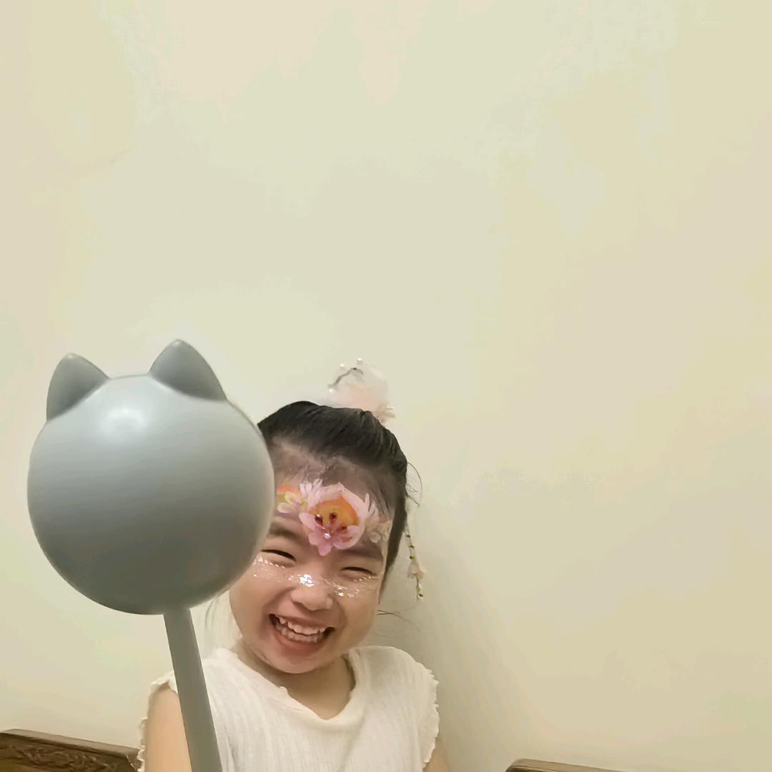 @裴裴。