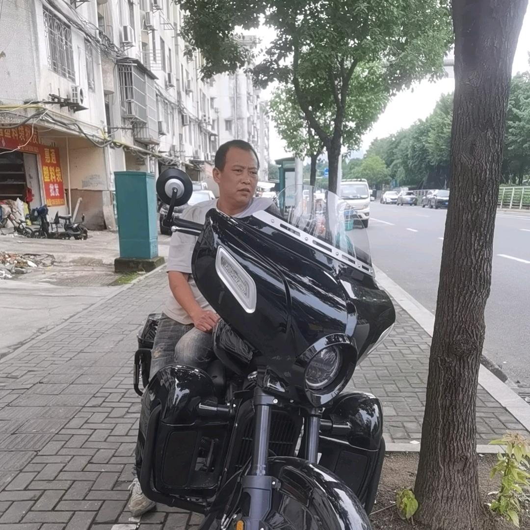 小松爱骑车