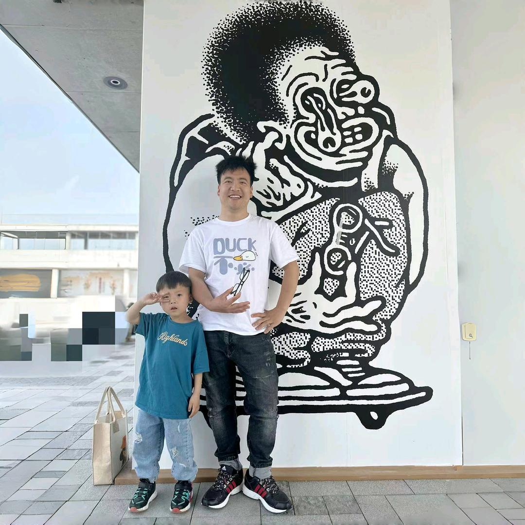 经常撒尿照镜子