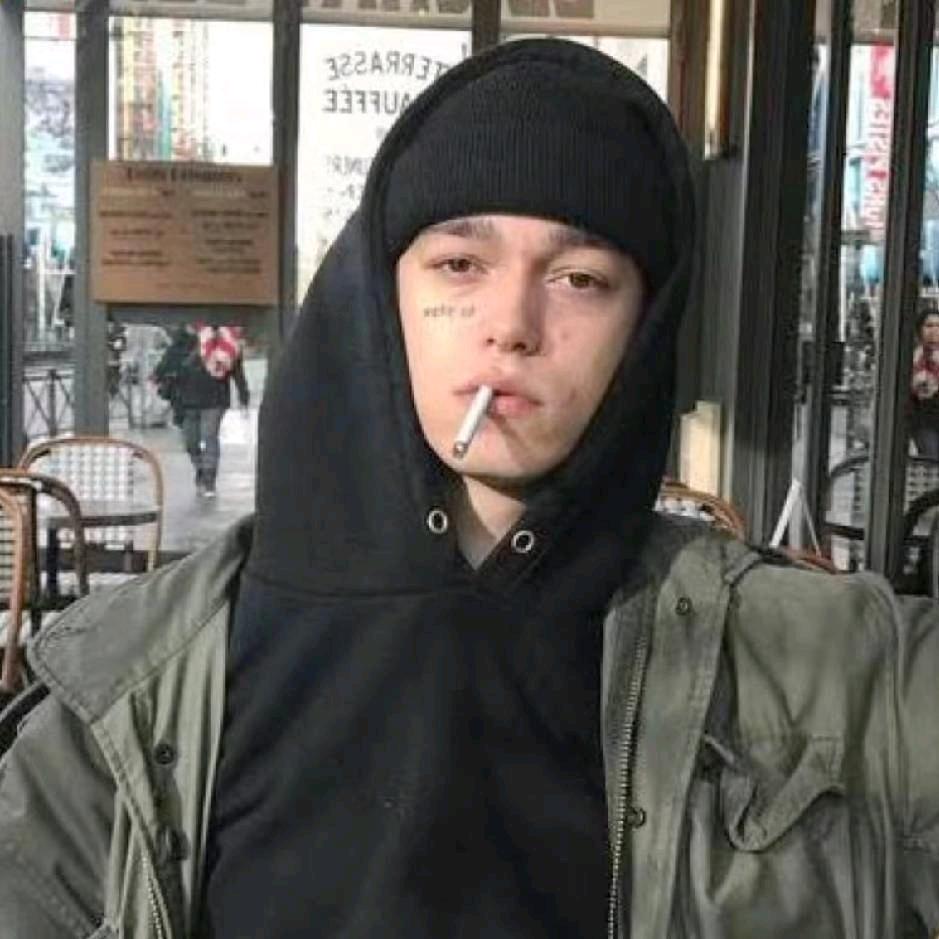 对方正在输入……