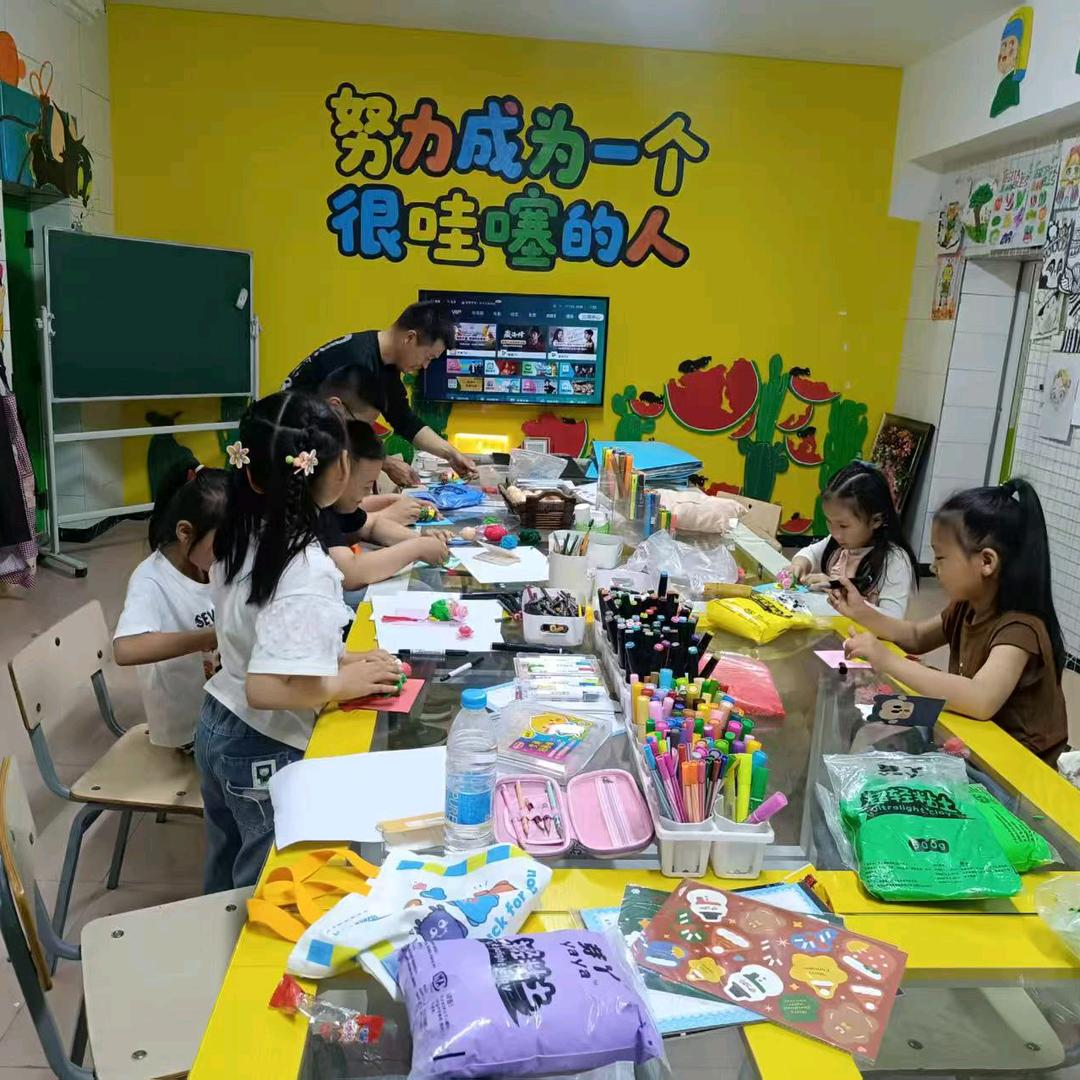 我在宾县教画画