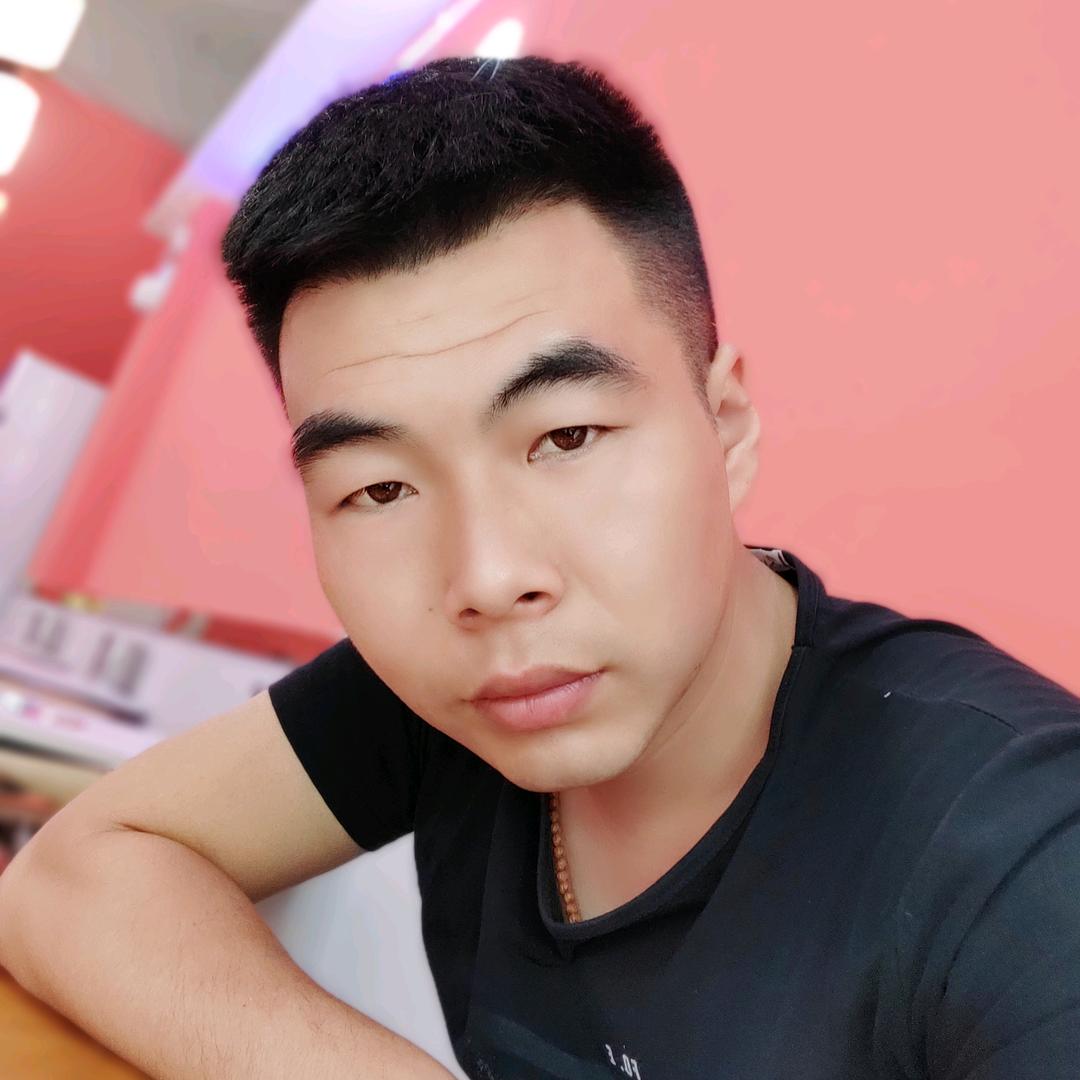 苗洋洋