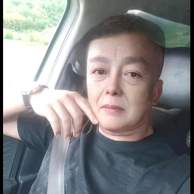 小低调