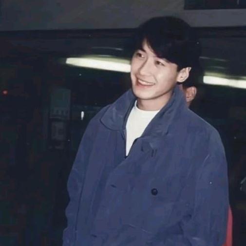 菠萝吹雪不做世子