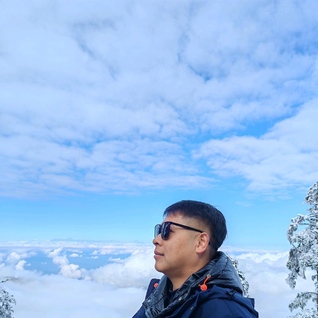 黑彝哥