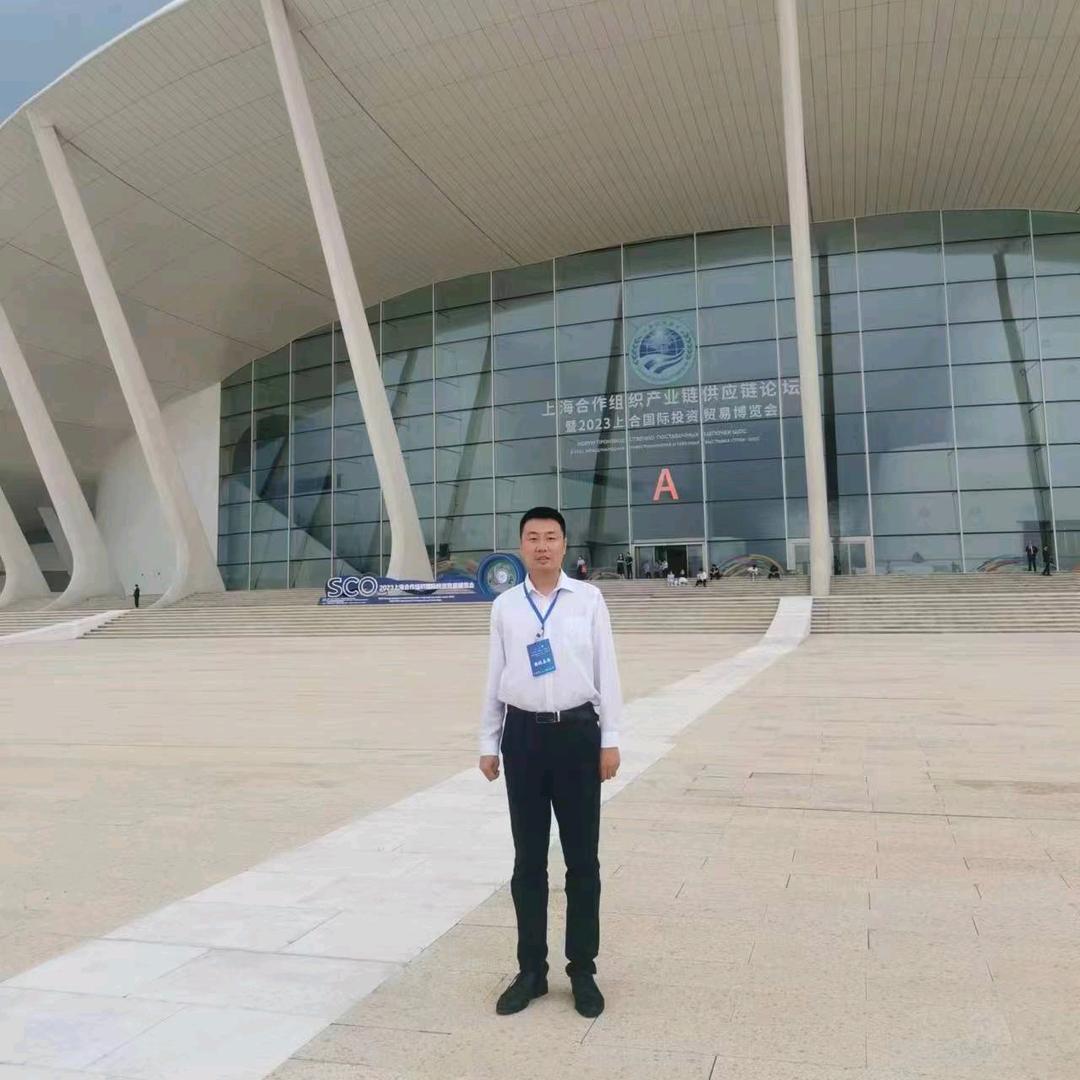 职高班主任  于老师