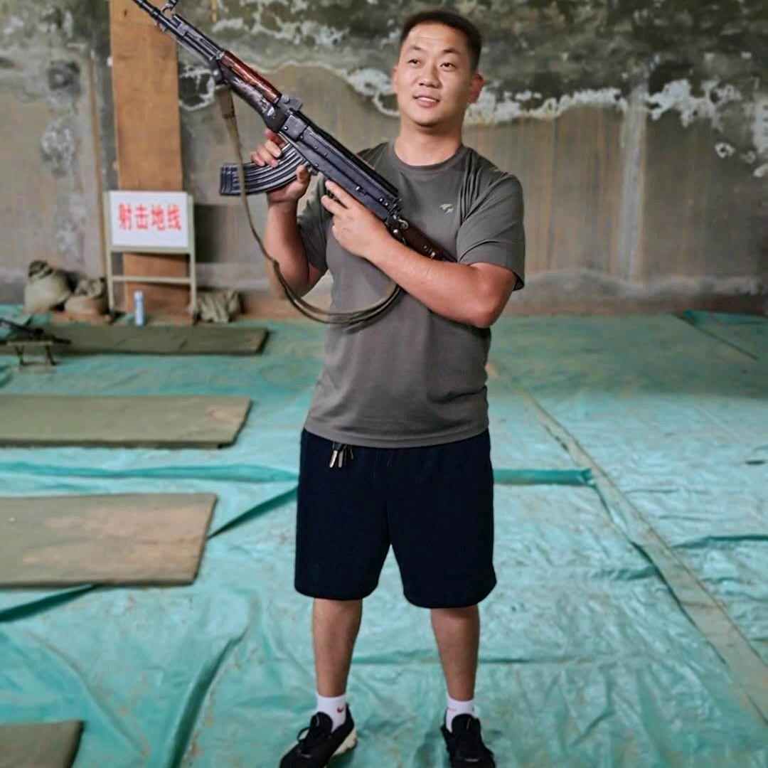 练出鲨鱼线