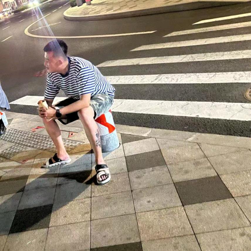 小阿腾。