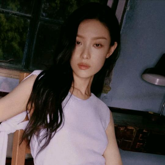 佳佳女士