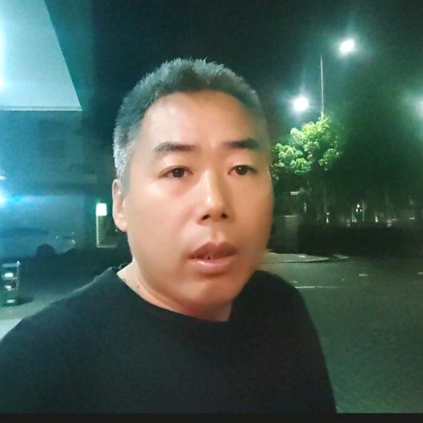 墨龙说