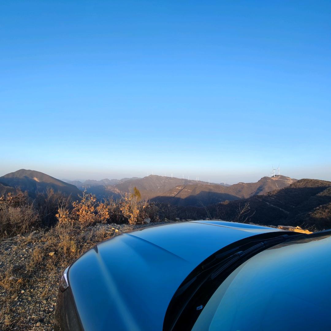 青山入我怀。
