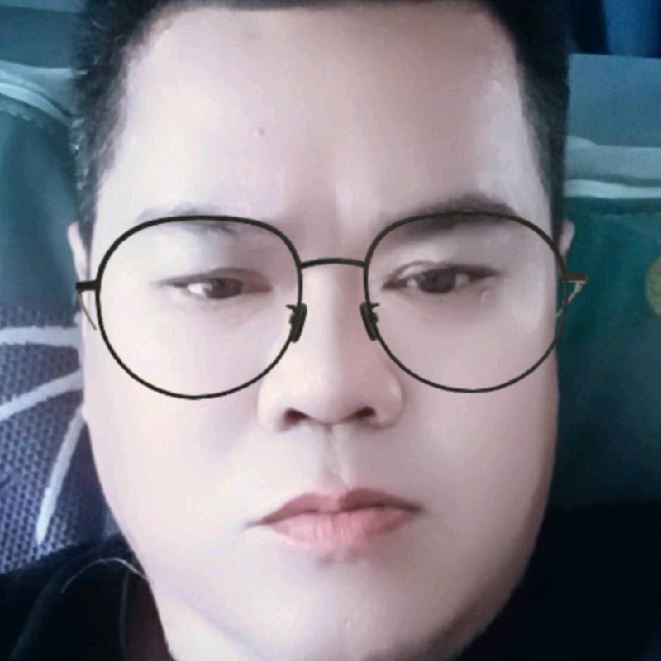 蜂窝吊顶衣柜李家洪