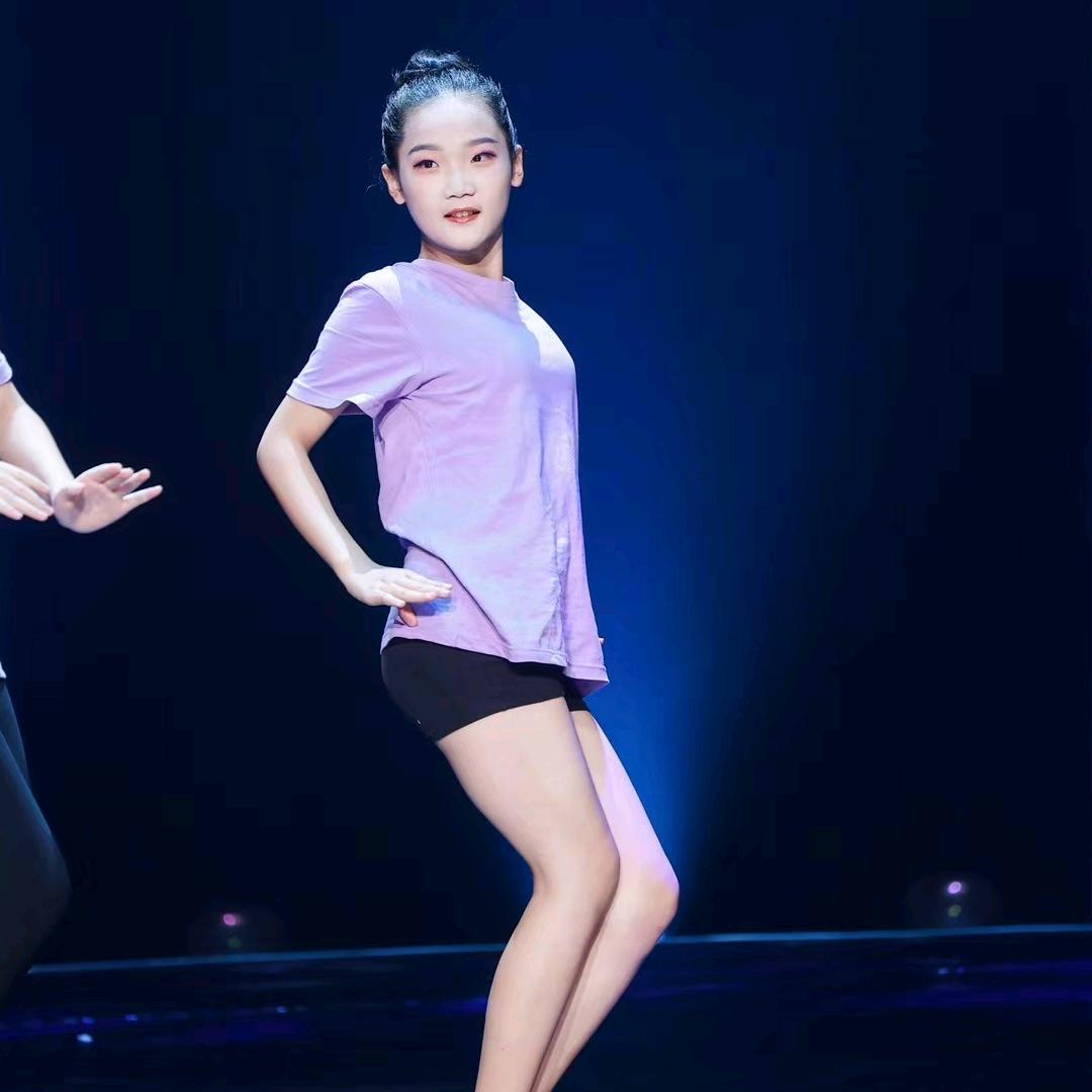 焦姐大闸蟹！自产自销（江水养殖）