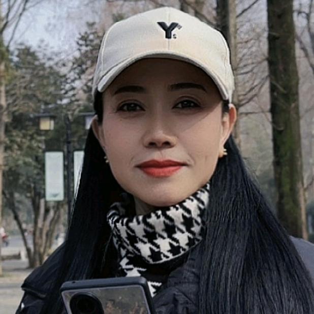 爱舞者李雪红