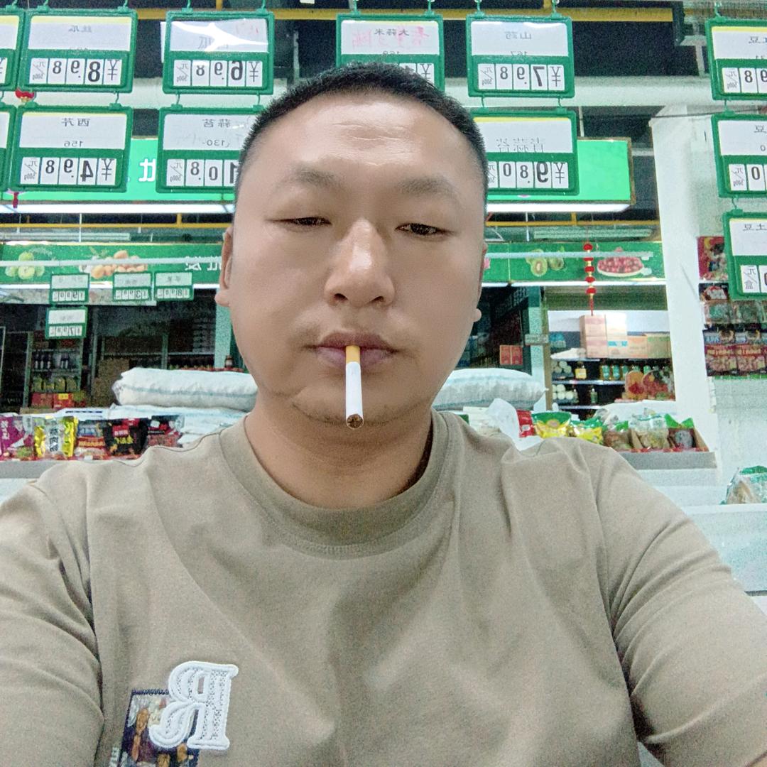 黄泥巴爱吃大叔