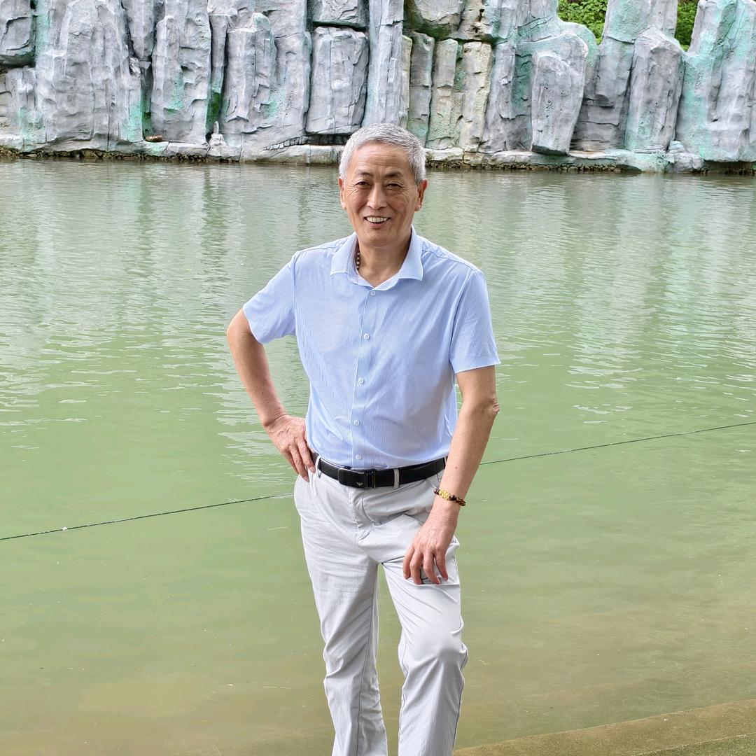 温柔🙏🏻🙏🏻老胡