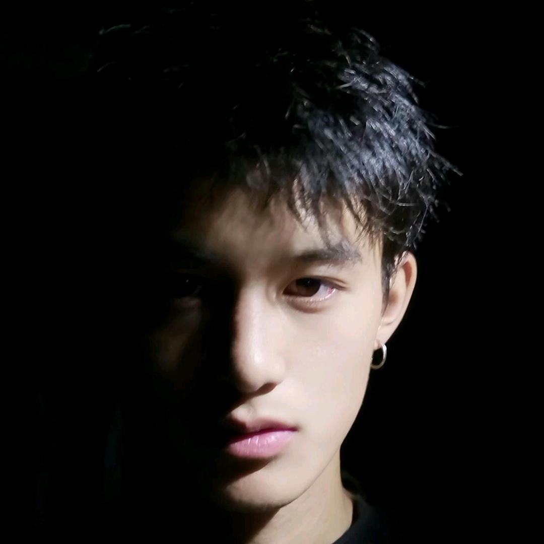 第七题选C