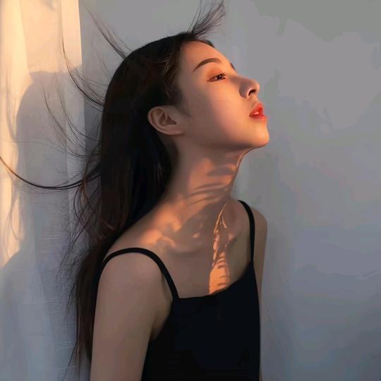 哈喽，，