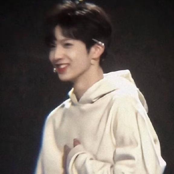 小狗耶耶➹♡