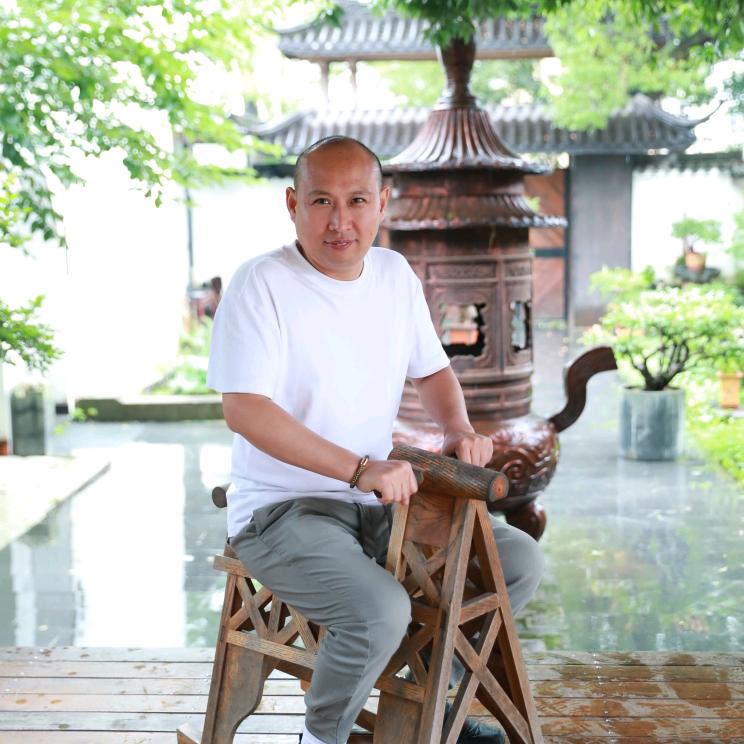 百变俊辉  ㊋  德诺柯（杭州）门窗