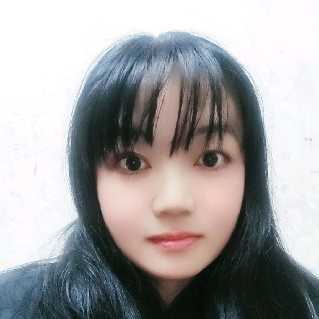 一个人养四娃。