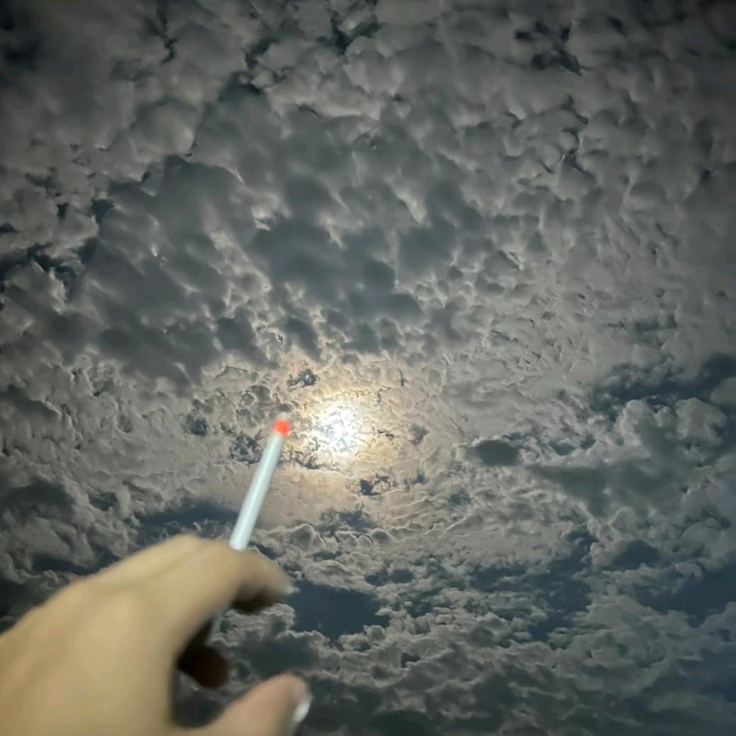 吴小哈.