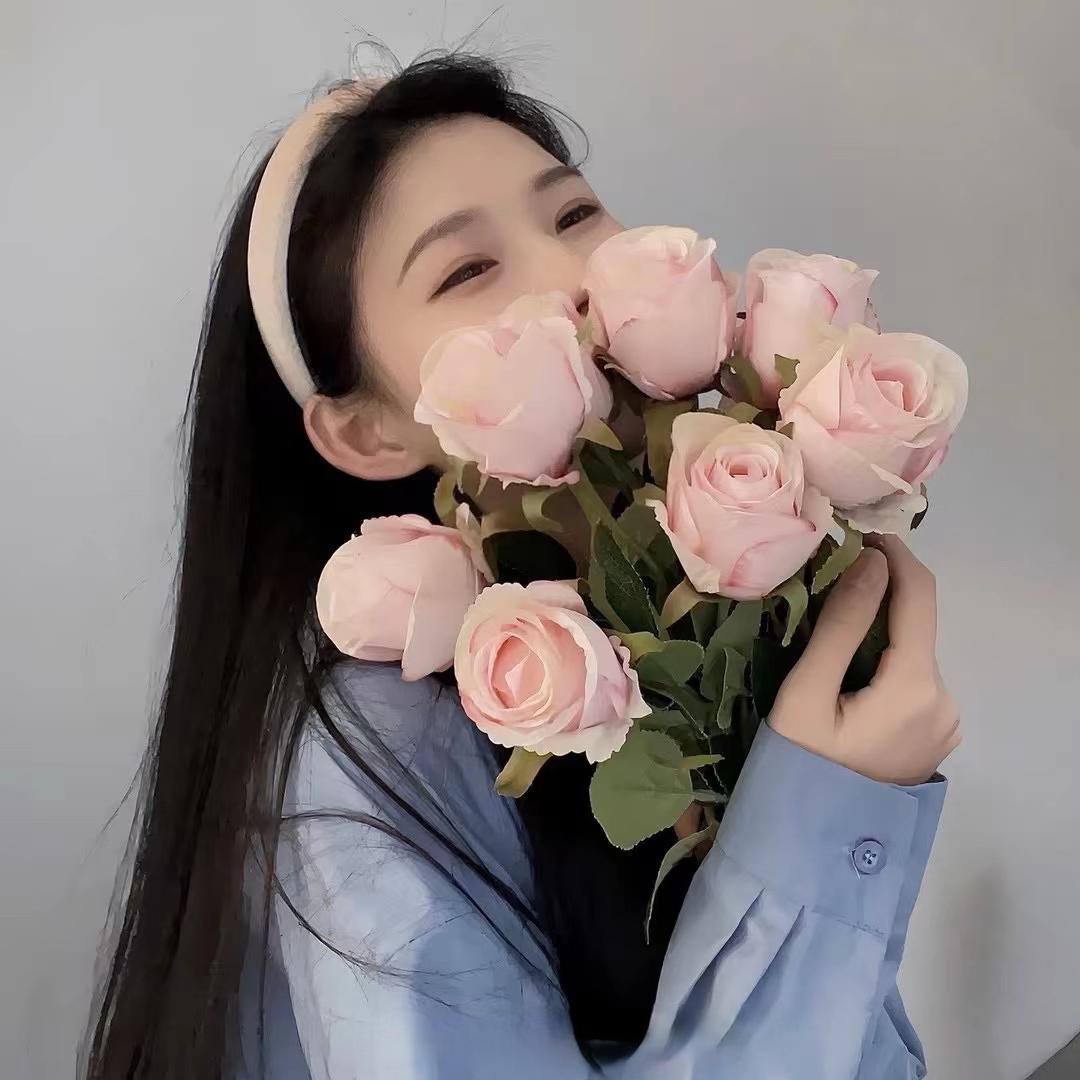 ☣︎̶💞̶释然💞̶☣︎
