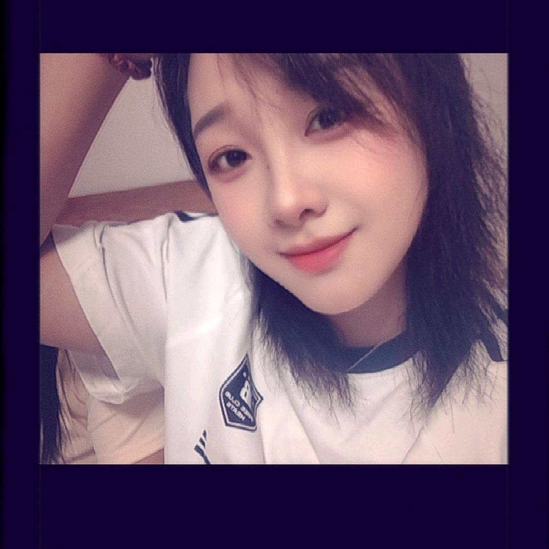向钱看👀
