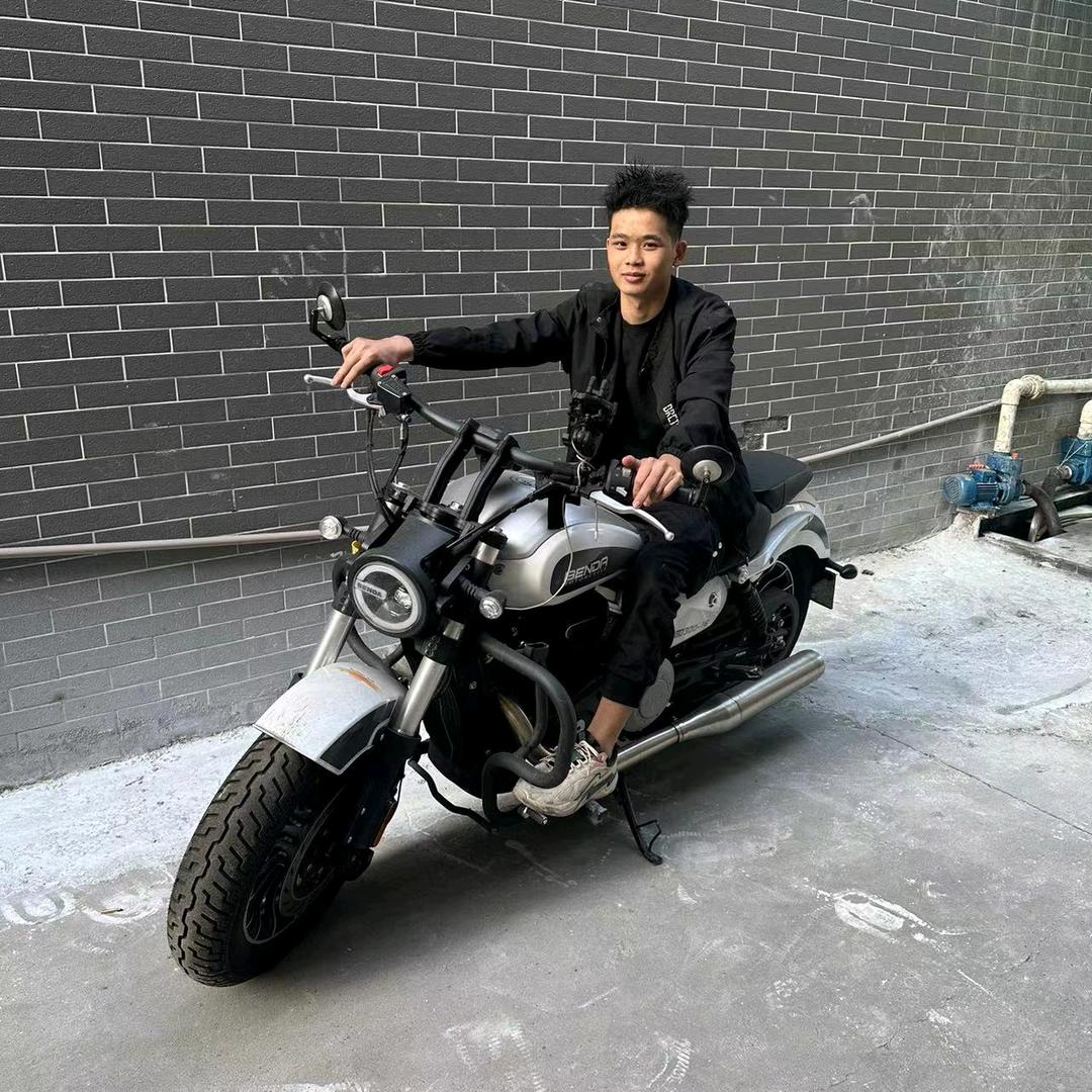 @                七少