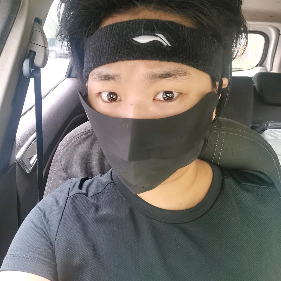 鲸鱼小七🐳