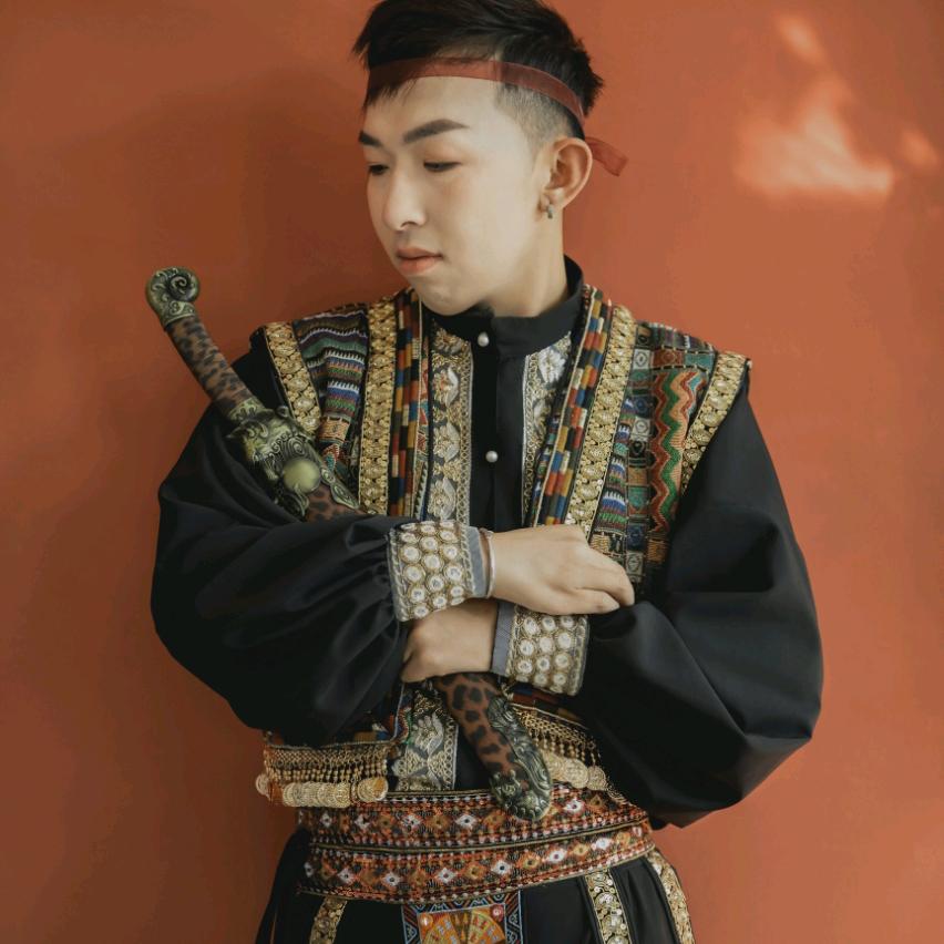 玉佛堂，问题咨询工作室，看缘分收徒弟！