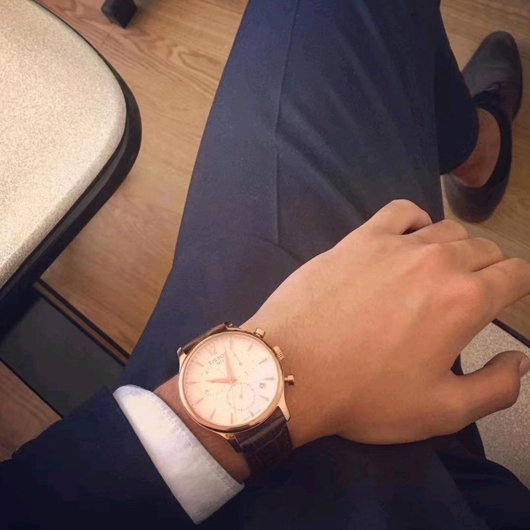 卖力的二手车佬