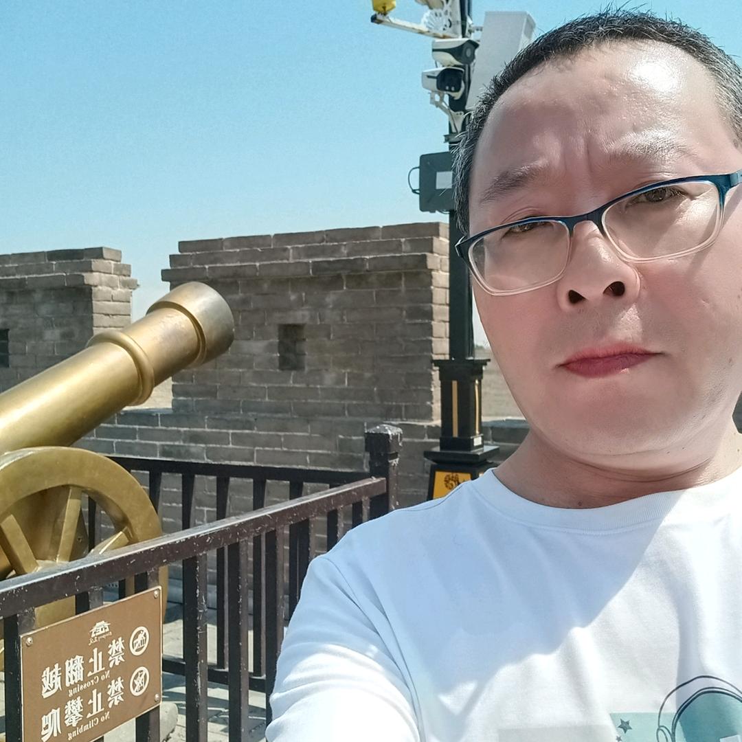 夜，繁华了谁的寂寞