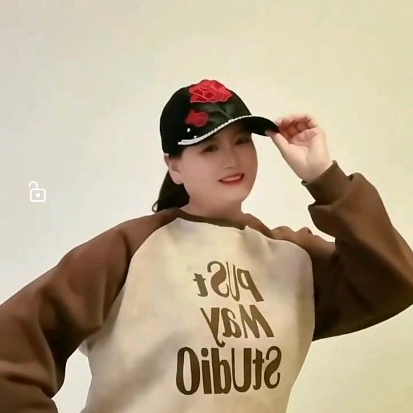 云朵朵（不定时开播）