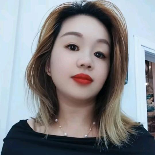 一剪钟情美发店