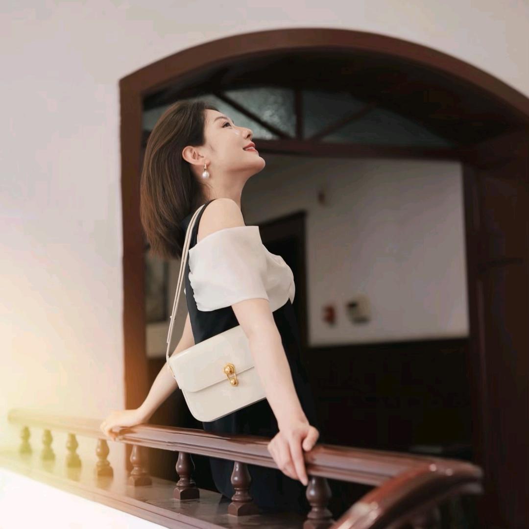 昕然女装