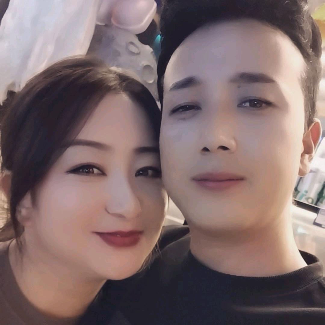 杨措夫妇