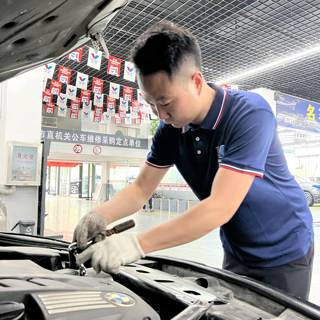 金慧汽修 机械哥