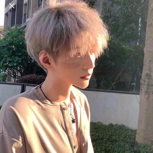 颜梓轩
